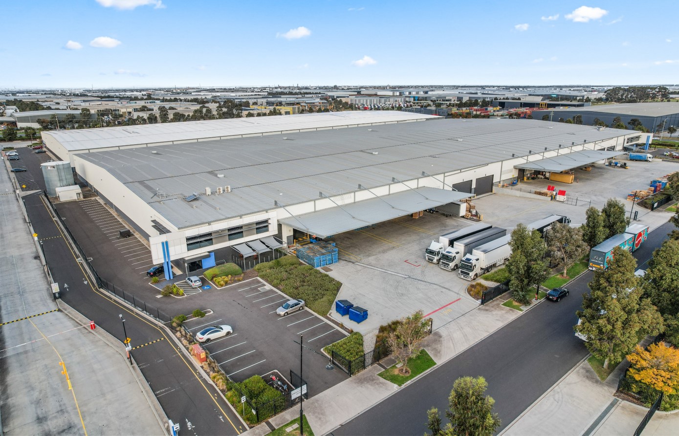 Modern Industrial Warehouse Logistics